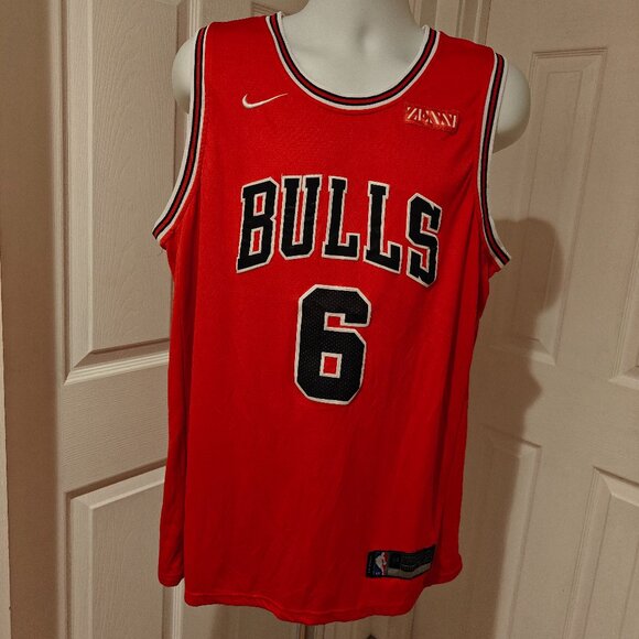 NIKE SWIMGMAN #6 ALEX CARUSO RED CHICAGO BULLS JERSEY SIZE 54 ZENNI - Picture 1 of 14
